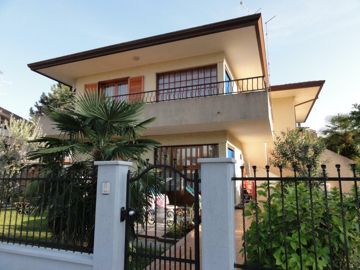 Villa Paola Bibione Esterno foto