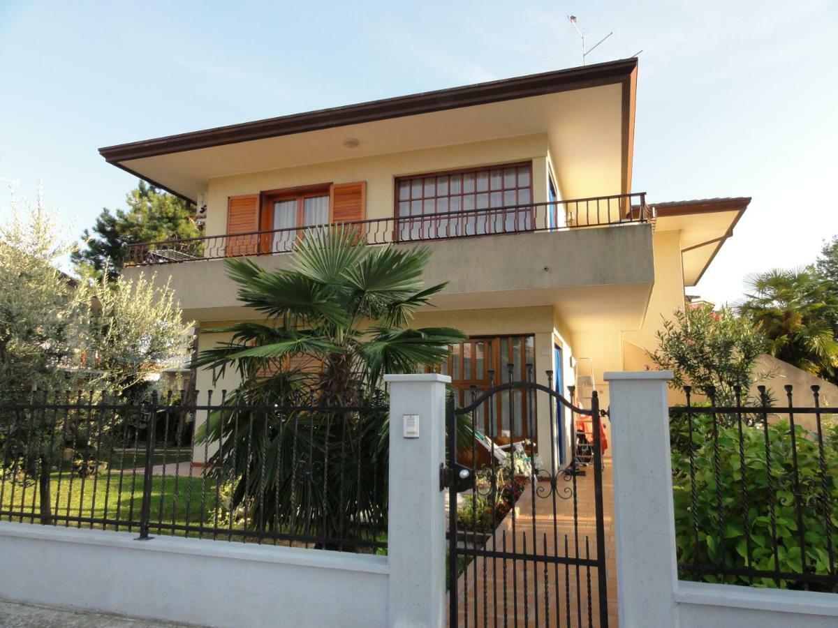 Villa Paola Bibione Esterno foto